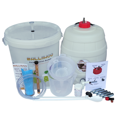 Homebrew Basic Starter Equipment Kit With 40 Pint Pilsner And 1Kg Brewing Sugar 